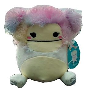 NWT Squishmallow Zaylee the BigFoot 8 “ collectible plush